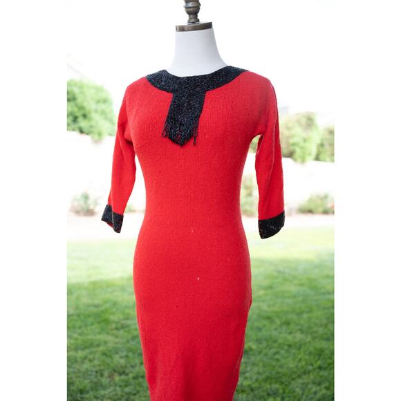 Gene Shelly's Boutique100% Red Wool Dress with Glass Beaded Design Size 8 - Picture 1 of 12